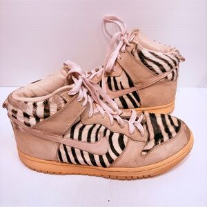 NIKE Dunk Hi Ivory High Top Running Shoes - Women's Size 9